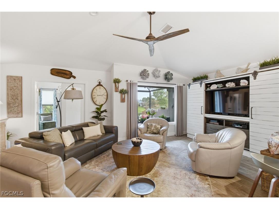 9455 Palm Island Circle North Fort Myers FL 33903 2026010560 image11