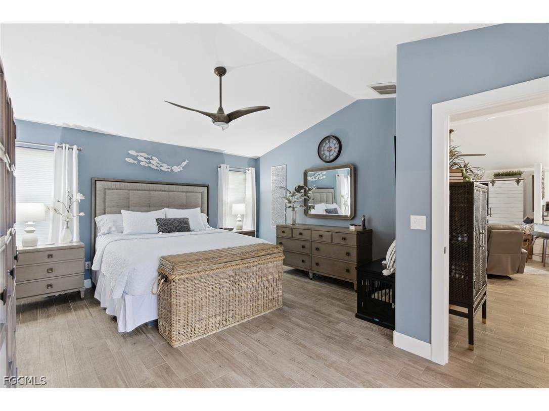 9455 Palm Island Circle North Fort Myers FL 33903 2026010560 image12