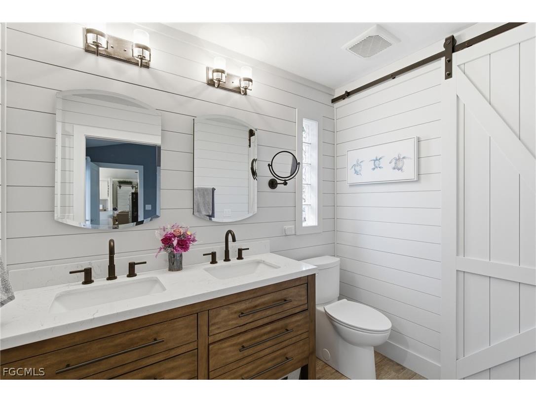 9455 Palm Island Circle North Fort Myers FL 33903 2026010560 image18