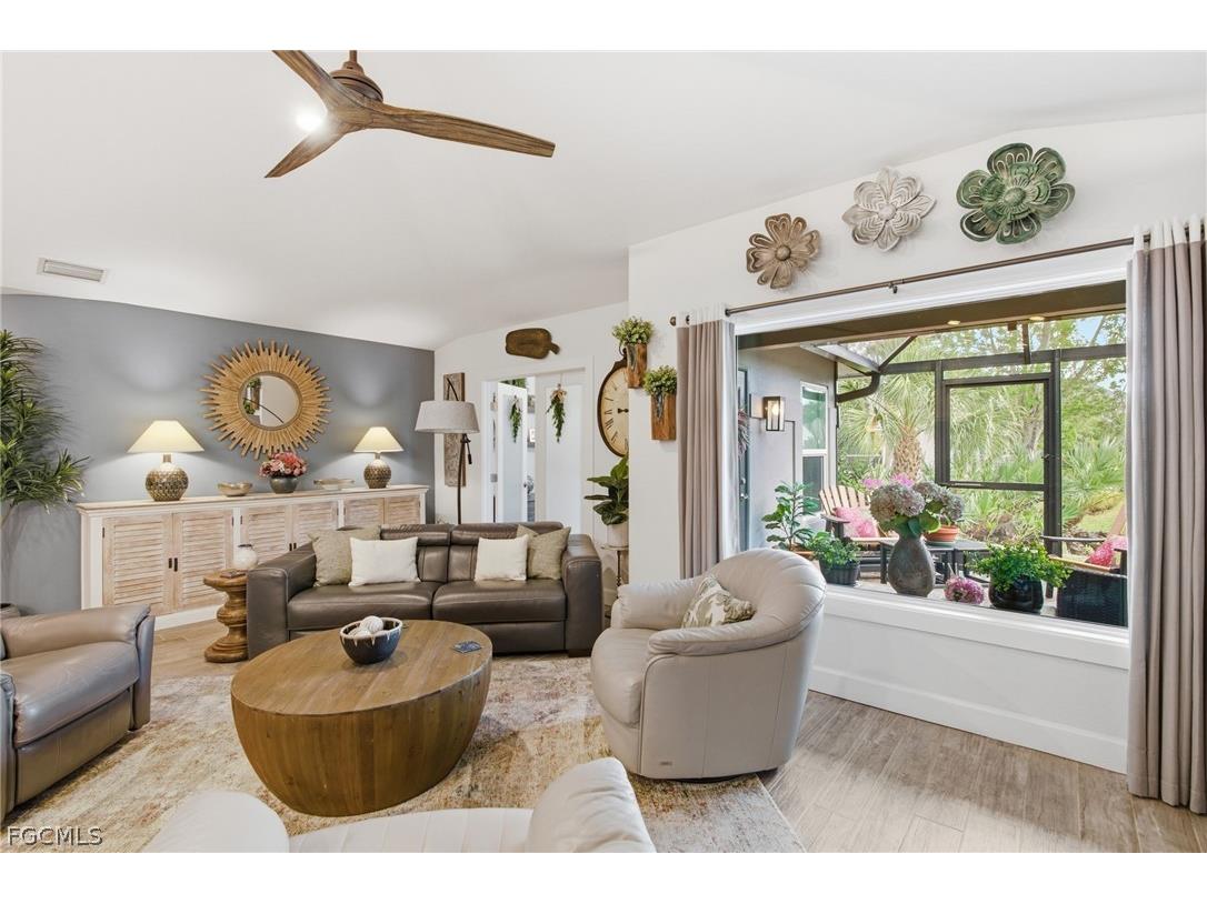 9455 Palm Island Circle North Fort Myers FL 33903 2026010560 image4