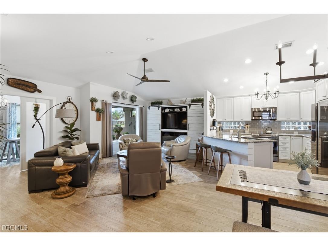 9455 Palm Island Circle North Fort Myers FL 33903 2026010560 image6