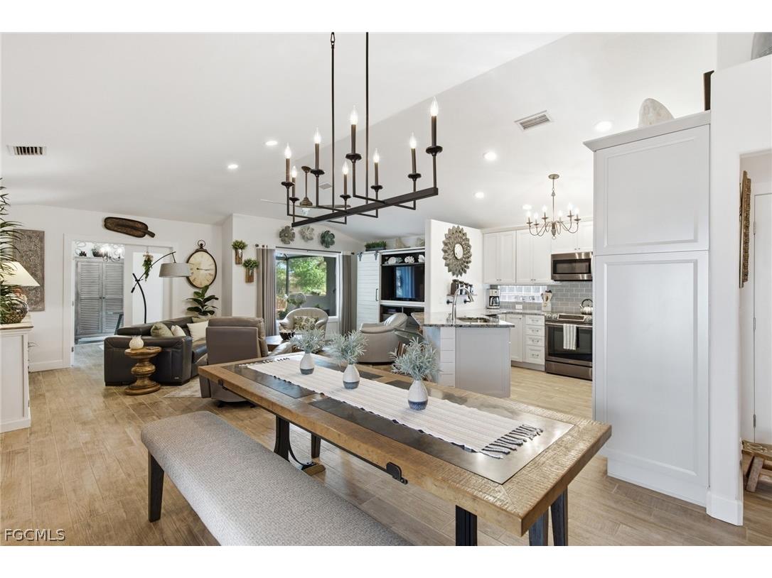 9455 Palm Island Circle North Fort Myers FL 33903 2026010560 image7