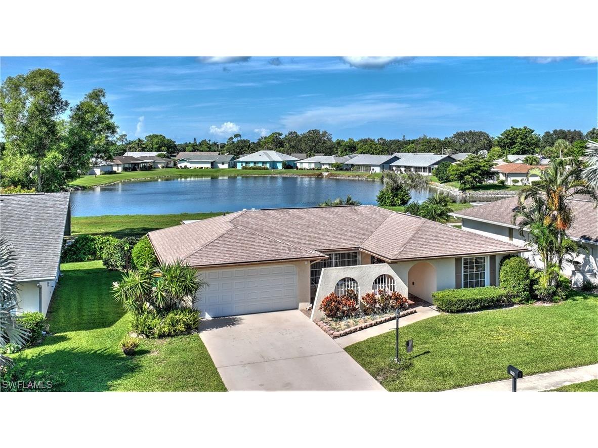 946 Charlemagne Boulevard Naples FL 34112 223057182 image1