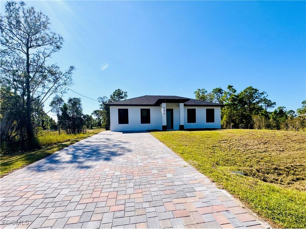 946 Panda Drive Lehigh Acres FL 33974 2025017341 image1