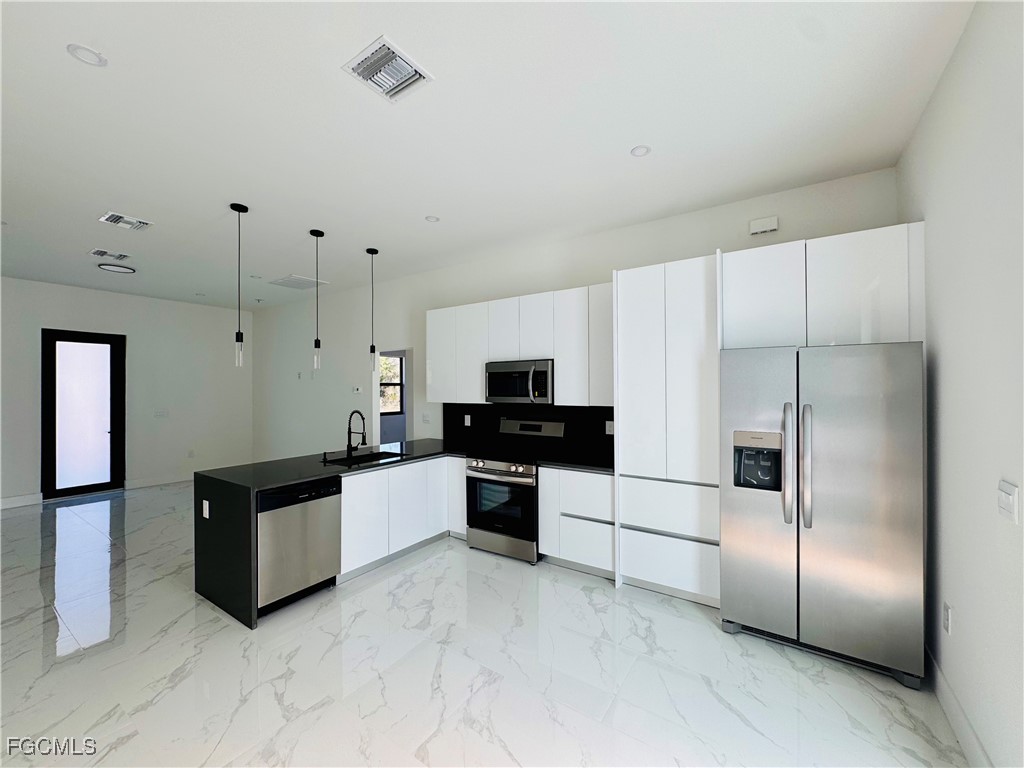 946 Panda Drive Lehigh Acres FL 33974 2025017341 image7