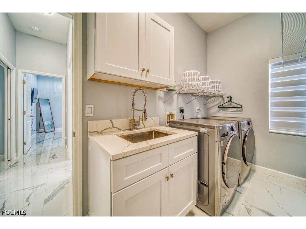 946 SE 23rd Place Cape Coral FL 33990 2026024740 image27