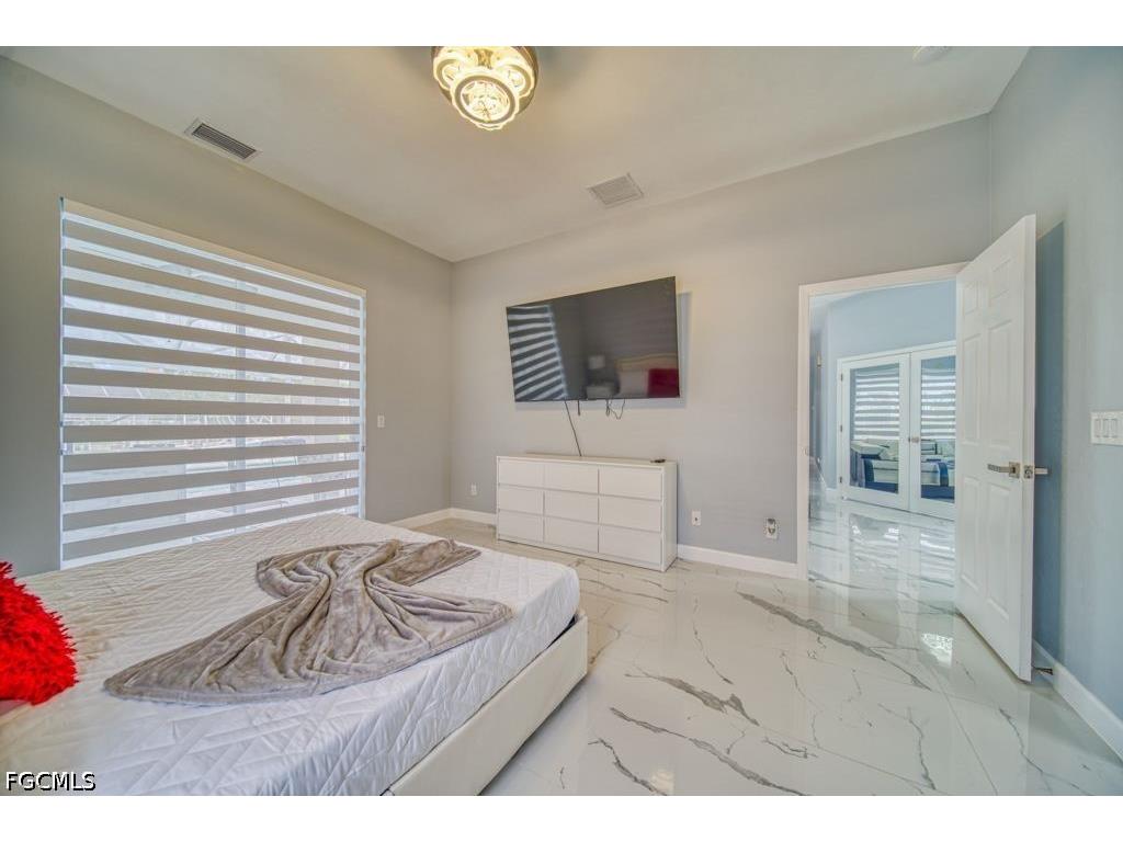 946 SE 23rd Place Cape Coral FL 33990 2026024740 image29