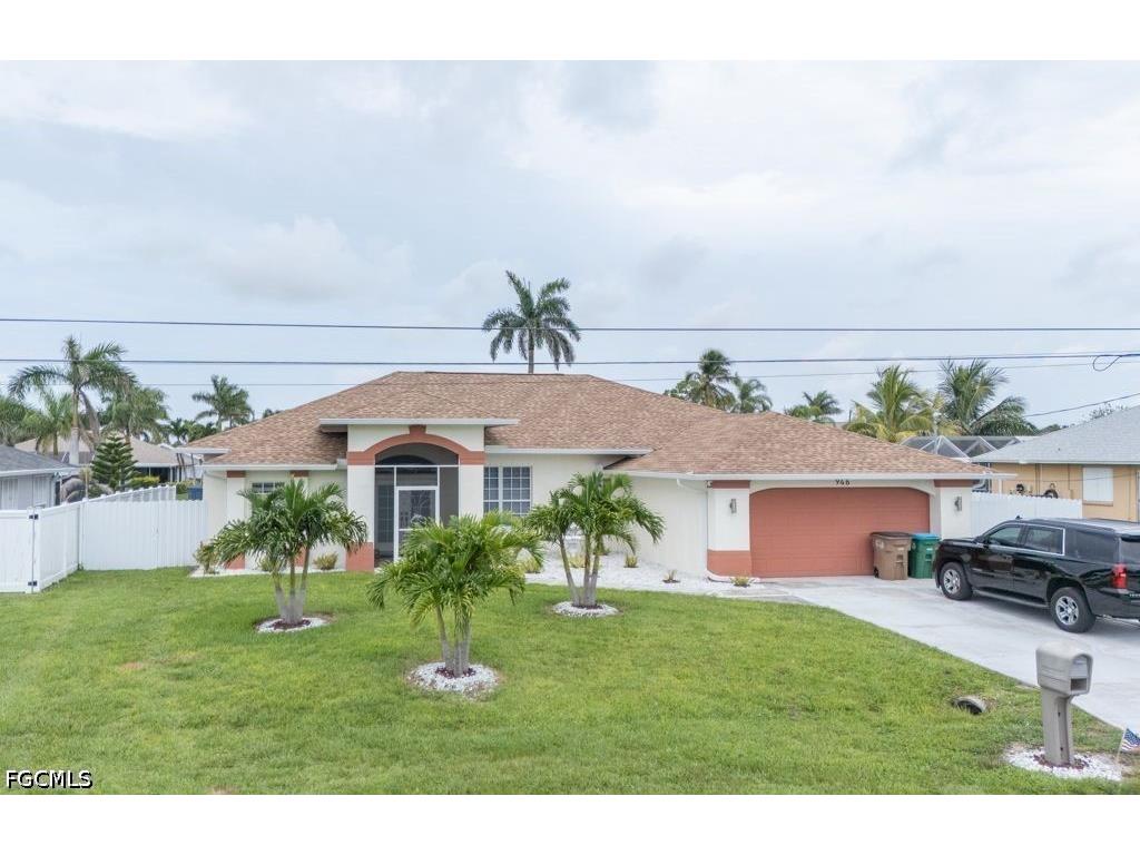 946 SE 23rd Place Cape Coral FL 33990 2026024740 image3