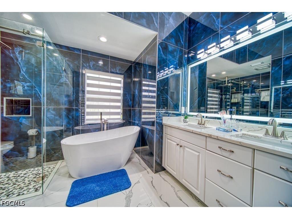 946 SE 23rd Place Cape Coral FL 33990 2026024740 image31