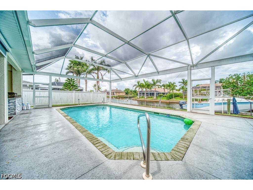 946 SE 23rd Place Cape Coral FL 33990 2026024740 image36