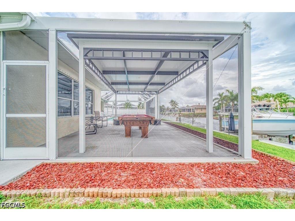 946 SE 23rd Place Cape Coral FL 33990 2026024740 image39