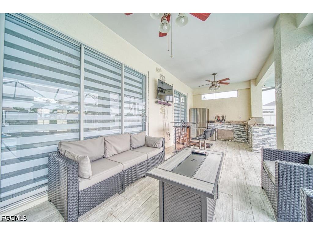 946 SE 23rd Place Cape Coral FL 33990 2026024740 image42
