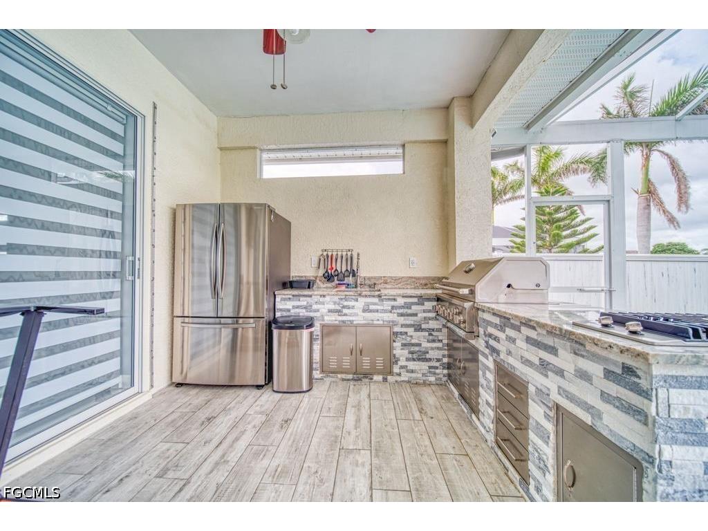946 SE 23rd Place Cape Coral FL 33990 2026024740 image43