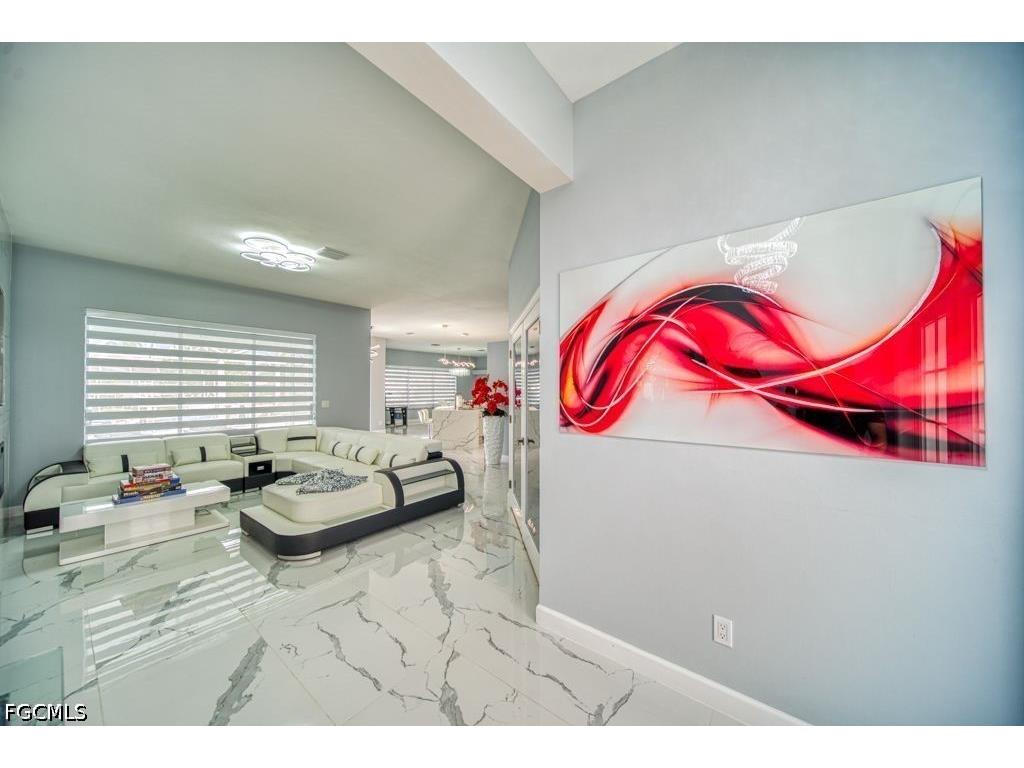 946 SE 23rd Place Cape Coral FL 33990 2026024740 image5
