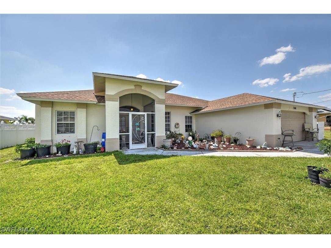 946 SE 23rd Place Cape Coral FL 33990 223035594 image1