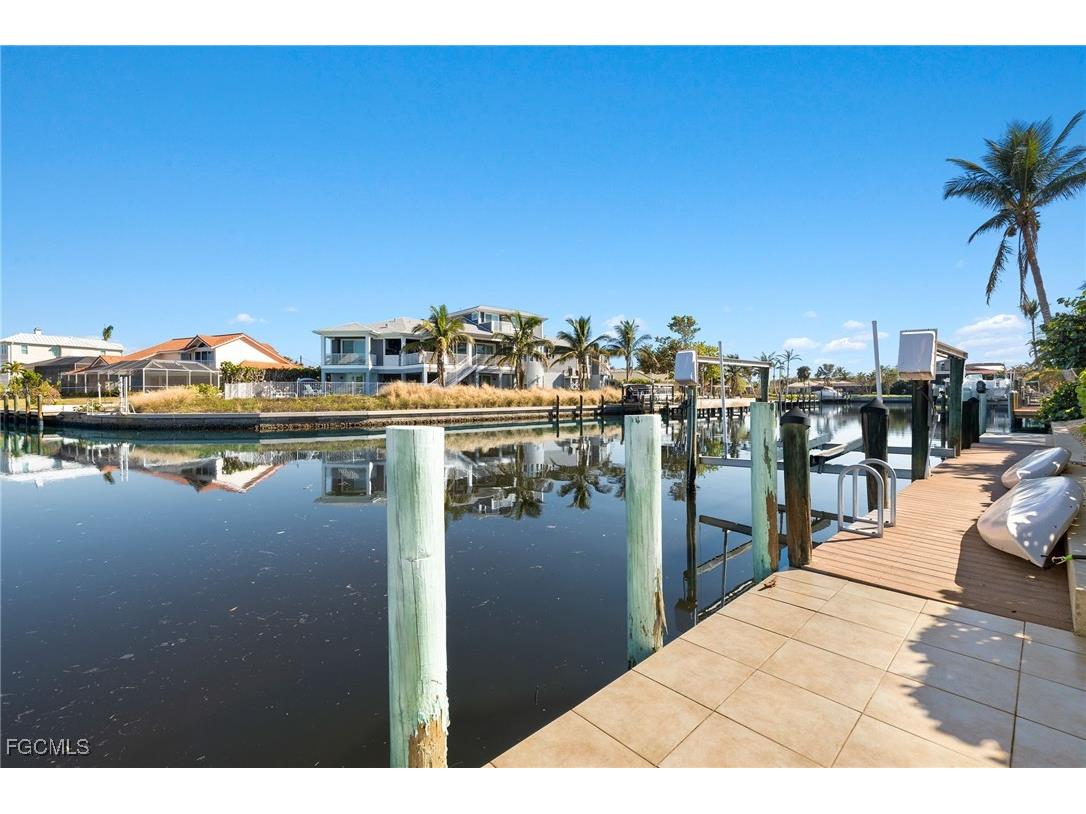 946 Whelk Drive Sanibel FL 33957 2025014644 image29