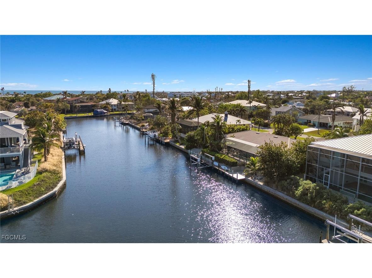 946 Whelk Drive Sanibel FL 33957 2025014644 image32