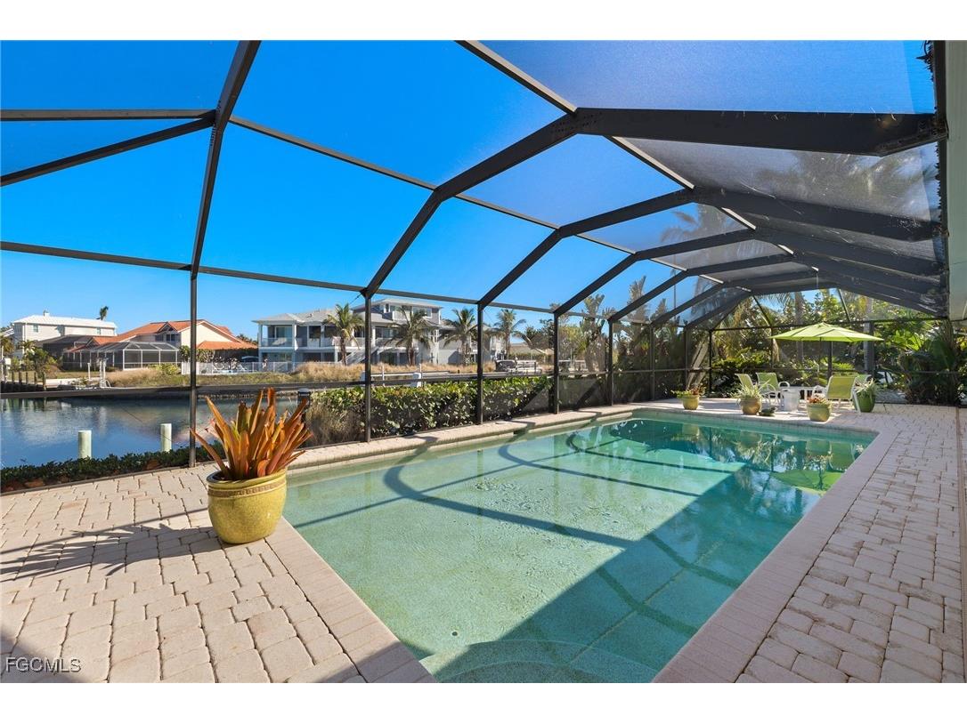 946 Whelk Drive Sanibel FL 33957 2025014644 image4