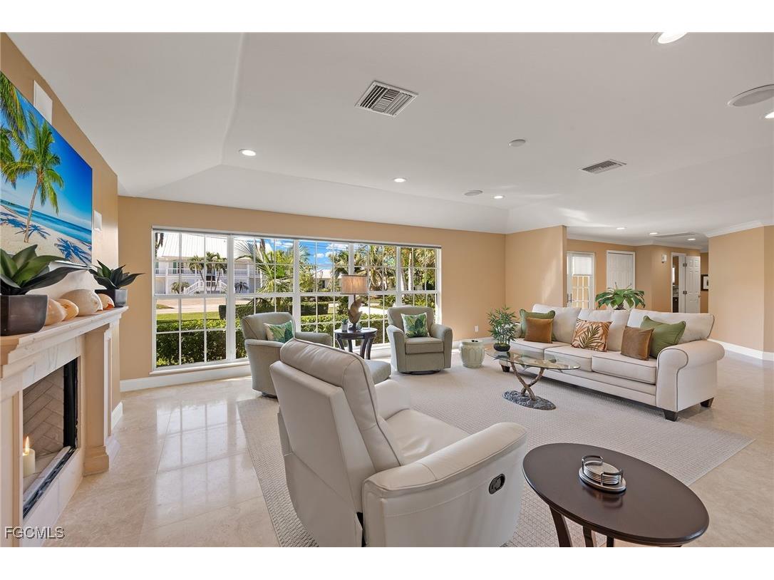 946 Whelk Drive Sanibel FL 33957 2025014644 image8