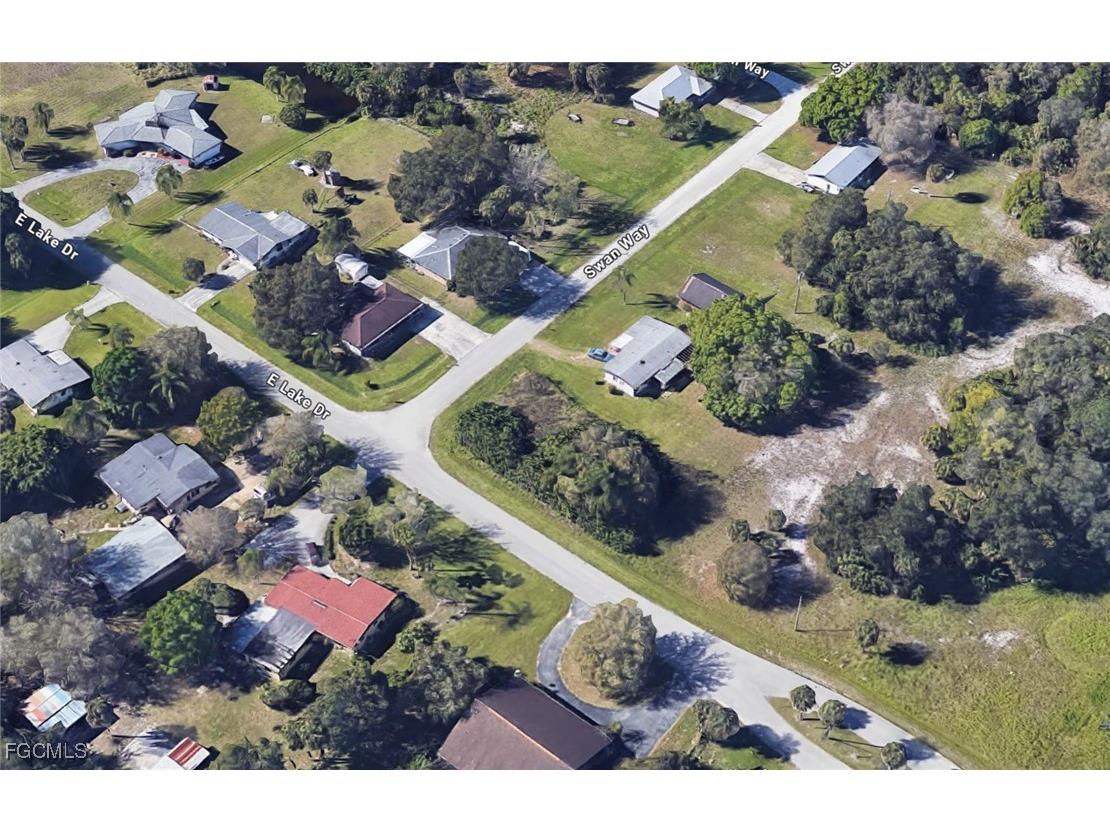 9461 Swan Way North Fort Myers FL 33917 2025006650 image4