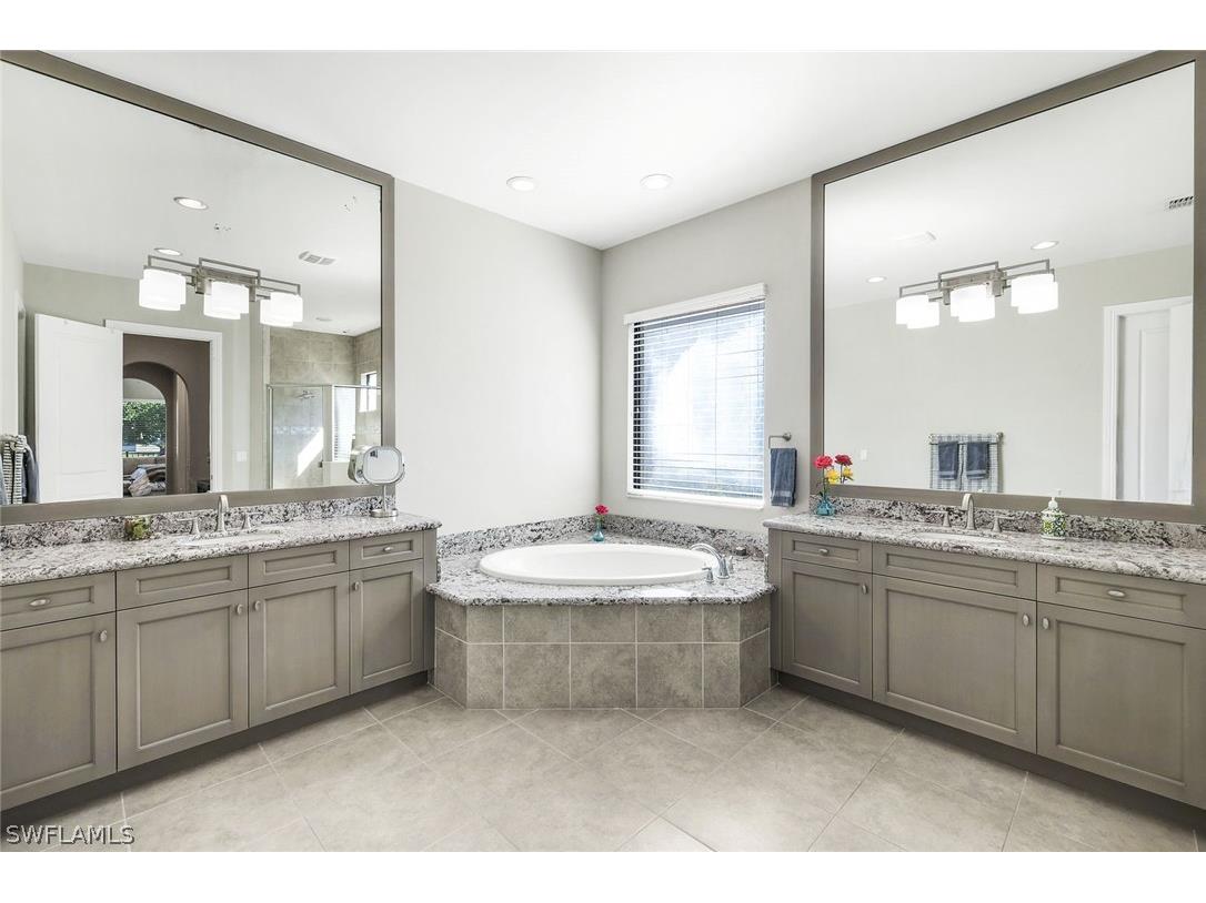 9469 Greenleigh Court Naples FL 34120 226008933 image19