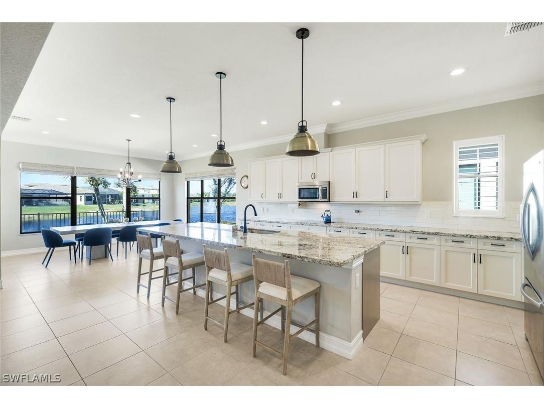 9469 Greenleigh Court Naples FL 34120 226008933 image4