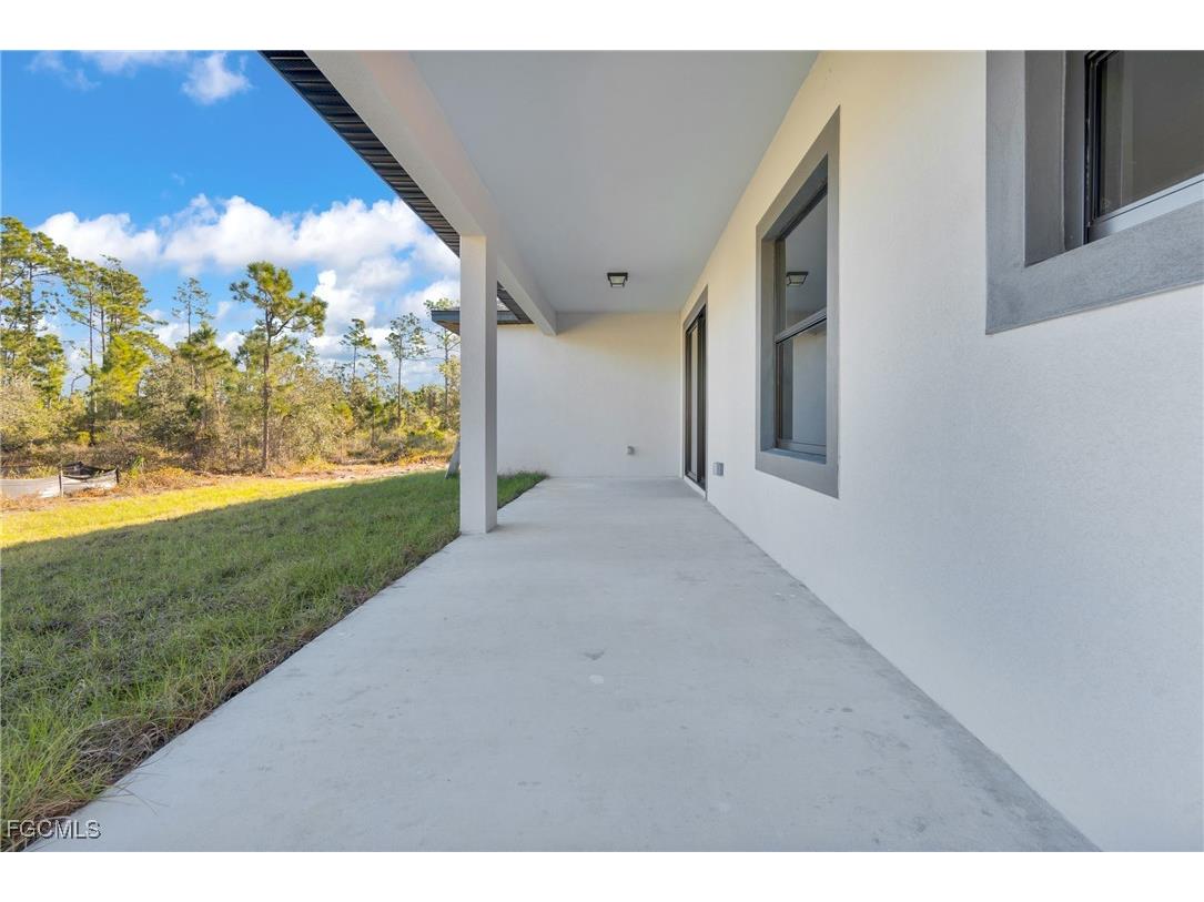 947 Gable Street Lehigh Acres FL 33974 2026003608 image28
