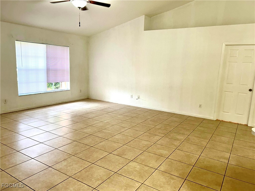 947 Hunter Street E Lehigh Acres FL 33974 2025013415 image2