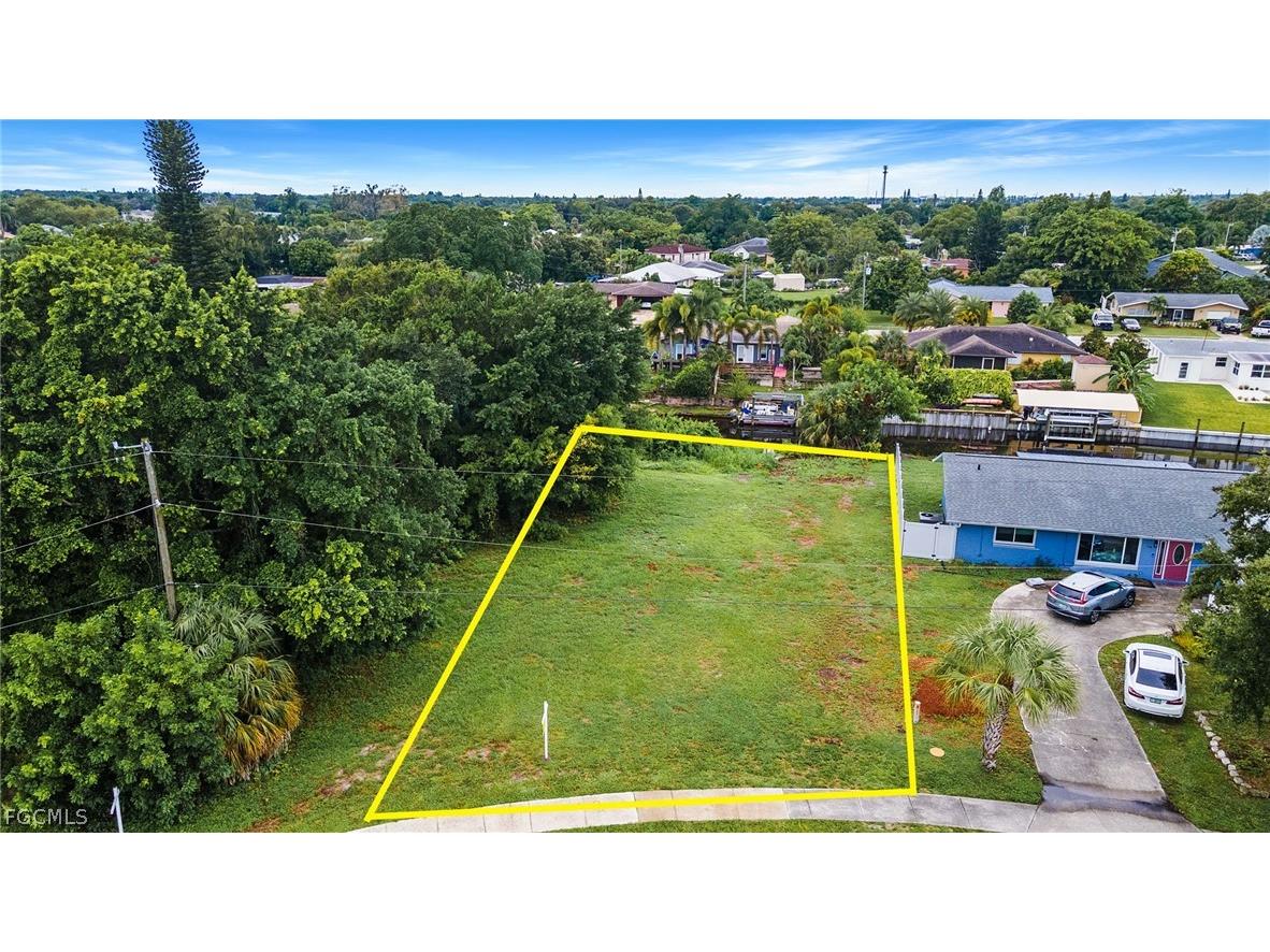 947 Iris Drive North Fort Myers FL 33903 2026010635 image20