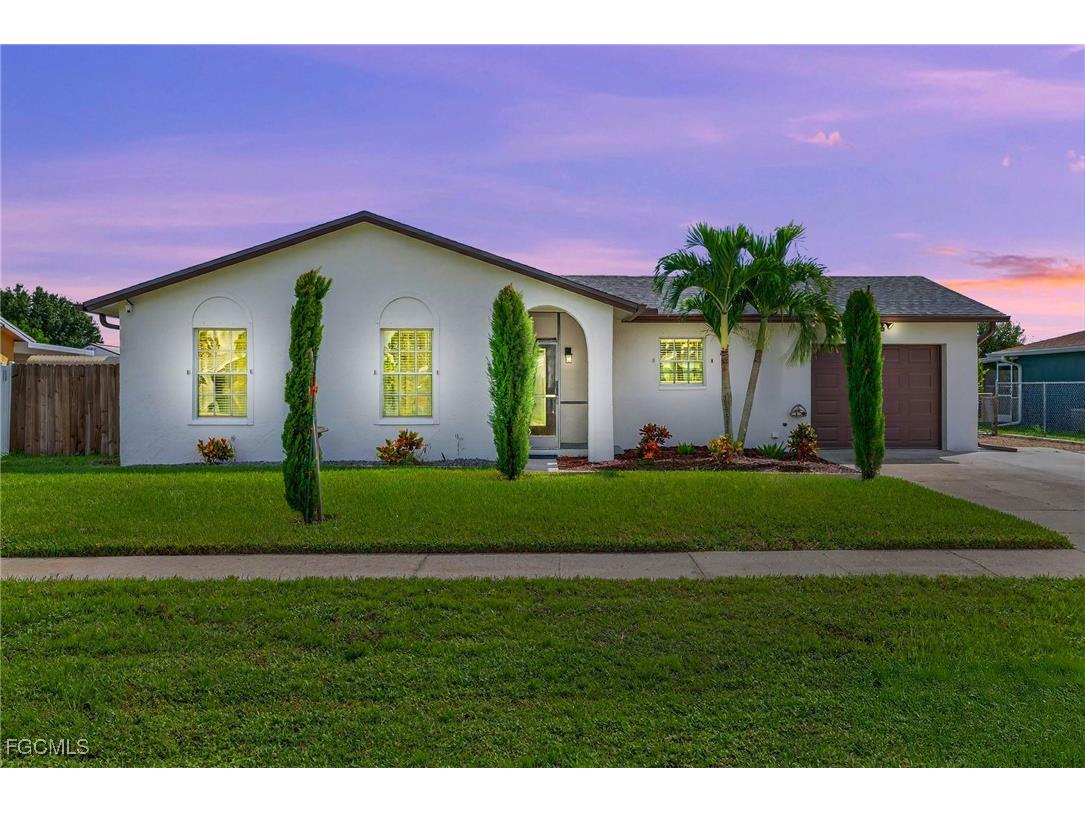 947 Jolly Road North Fort Myers FL 33903 2025012744 image1