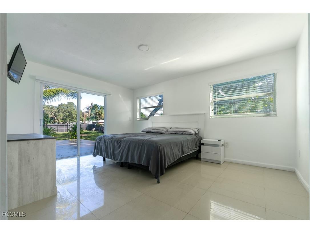 947 NE 149 Street Miami FL 33161 2025019570 image7