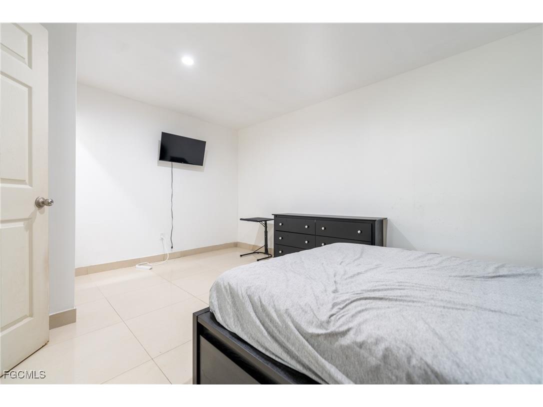 947 NE 149 Street Miami FL 33161 2025019570 image8