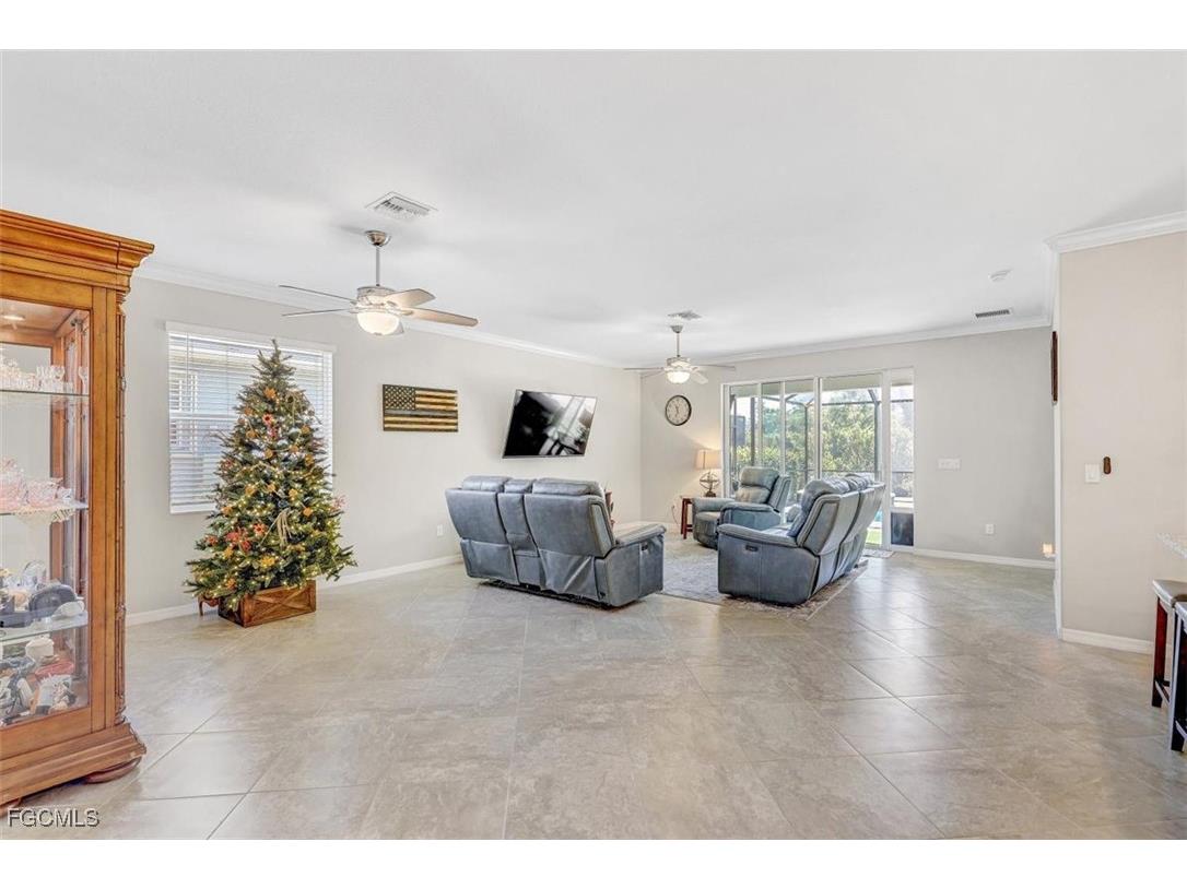 9481 Ruscello Court Fort Myers FL 33908 2025020960 image5