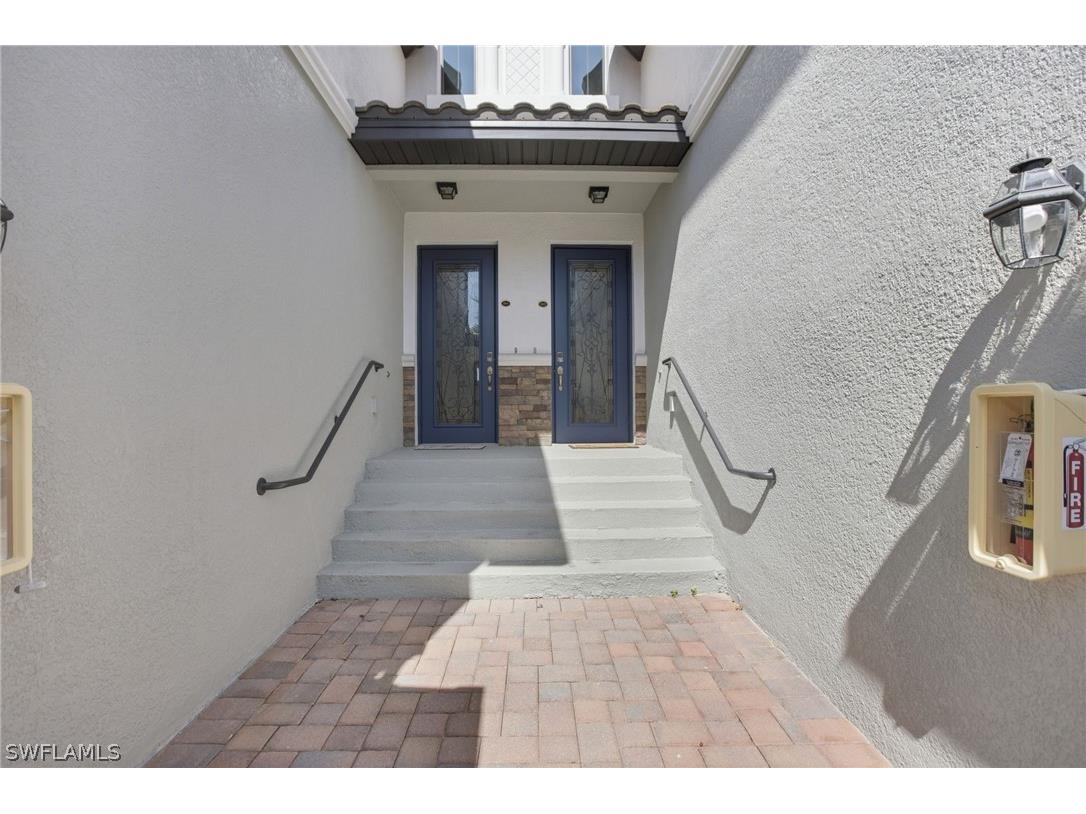 9484 Casoria Court #202 Naples FL 34113 226007685 image2