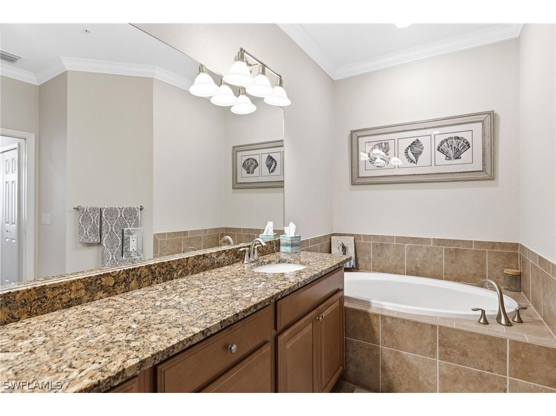 9484 Casoria Court #202 Naples FL 34113 226007685 image24