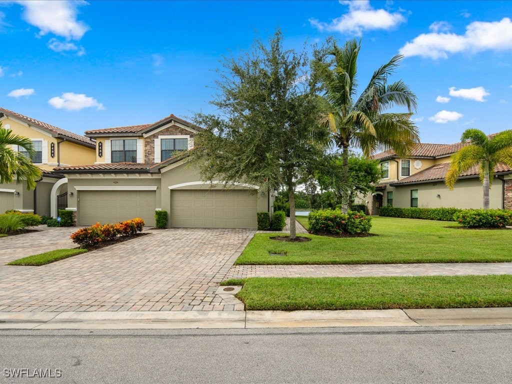 9484 Napoli Lane #102 Naples FL 34113 224068651 image1