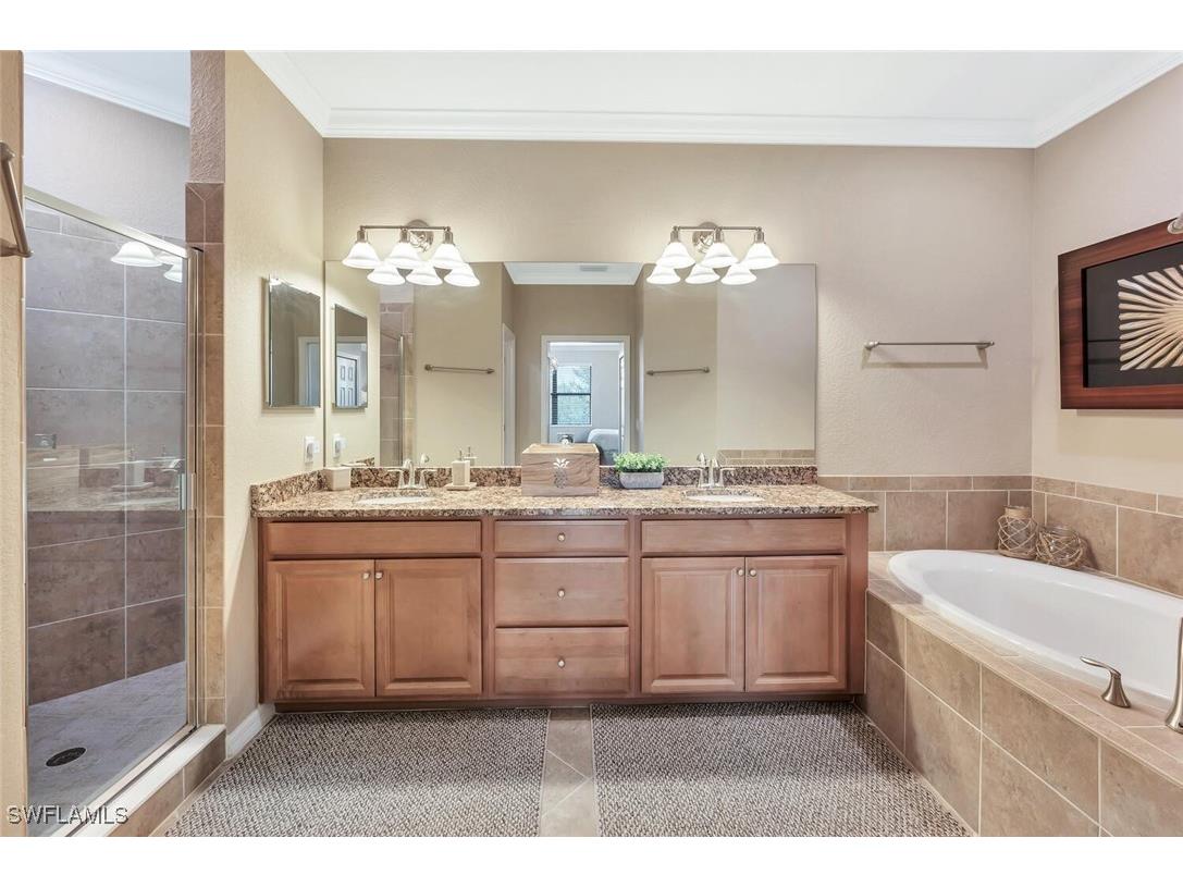 9485 Casoria Court #202 Naples FL 34113 225066452 image21