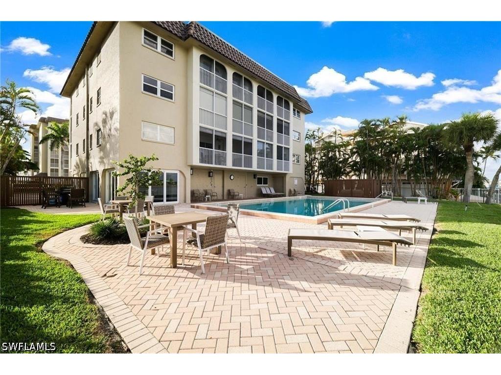 9486 Gulf Shore Drive #A101 Naples FL 34108 226014539 image2