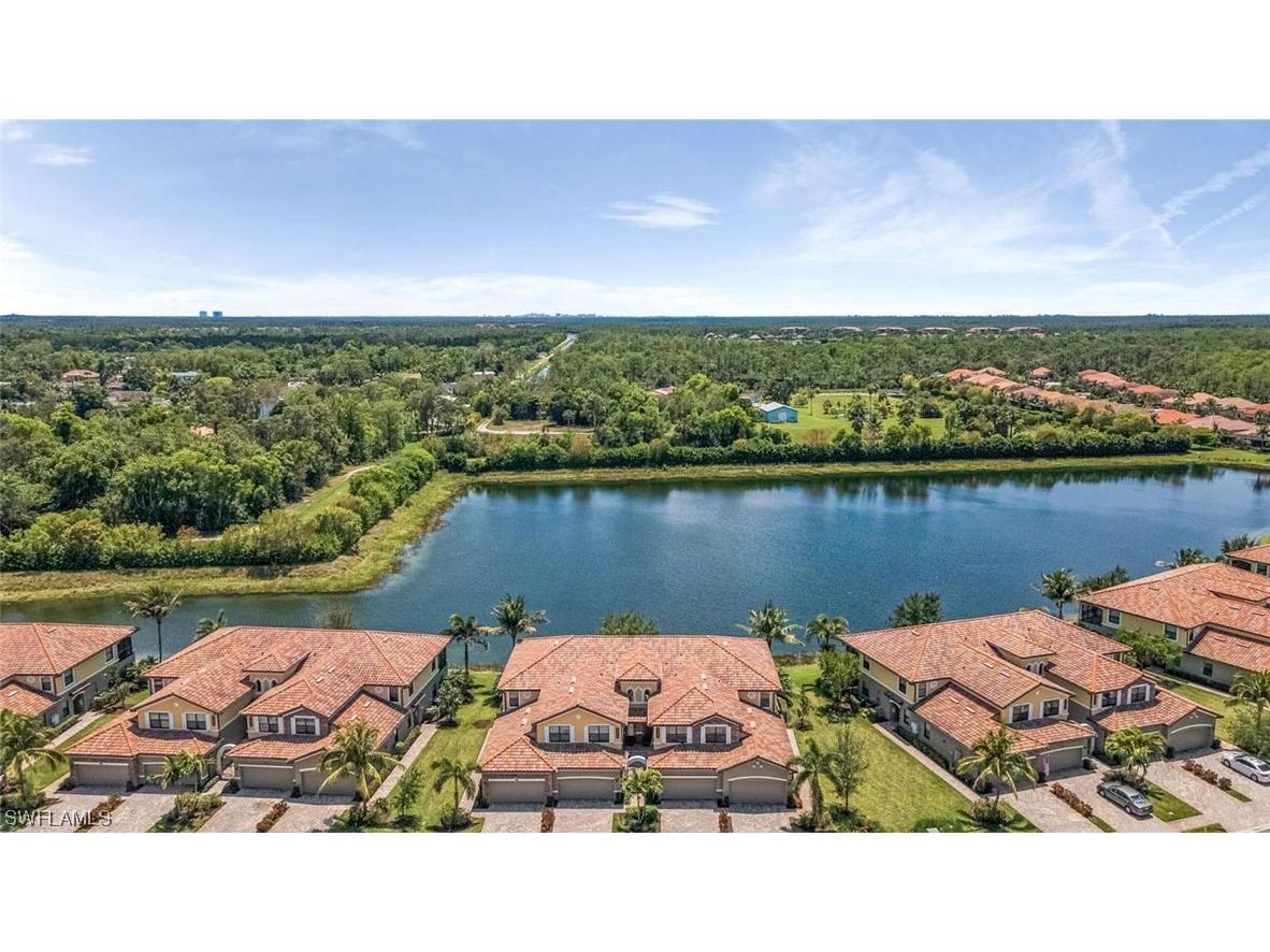 9490 Napoli Lane #202 Naples FL 34113 223073548 image1