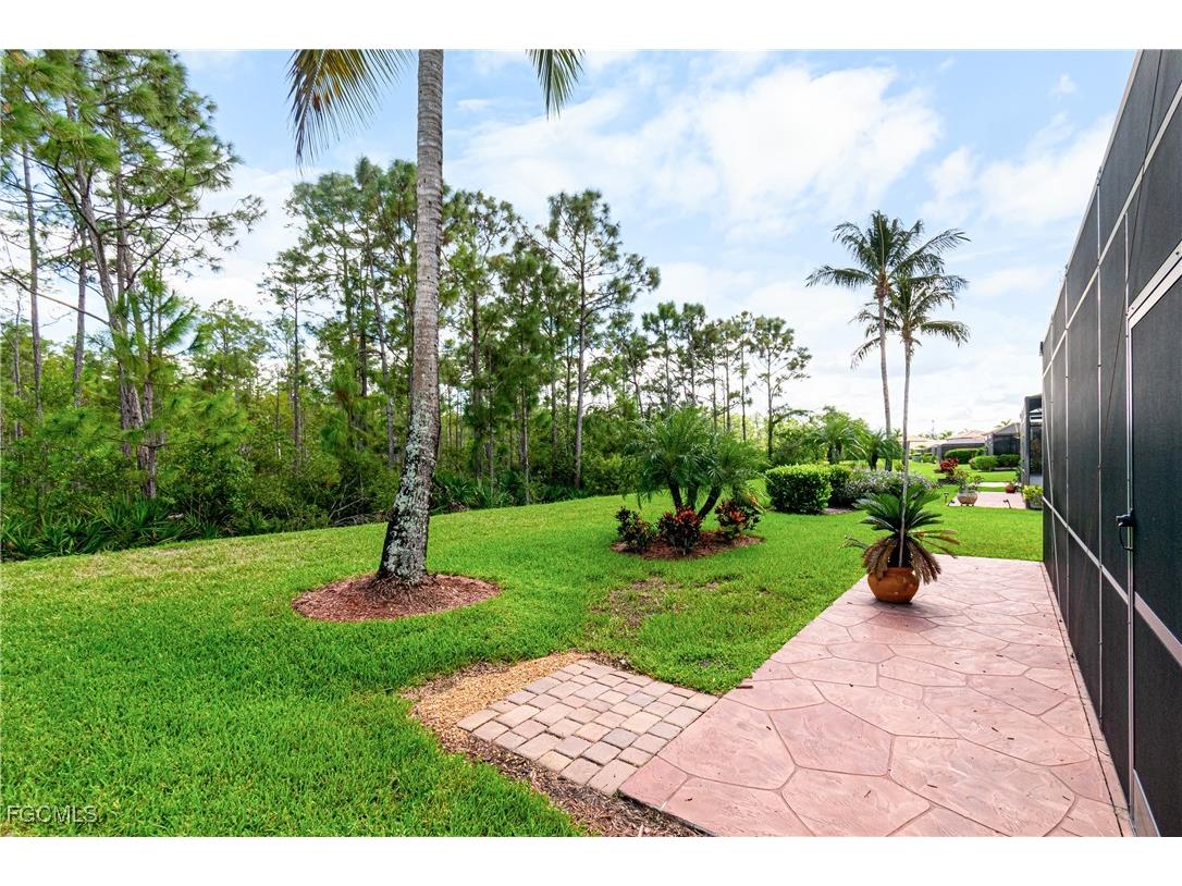 9496 River Otter Drive Fort Myers FL 33912 2025012539 image2