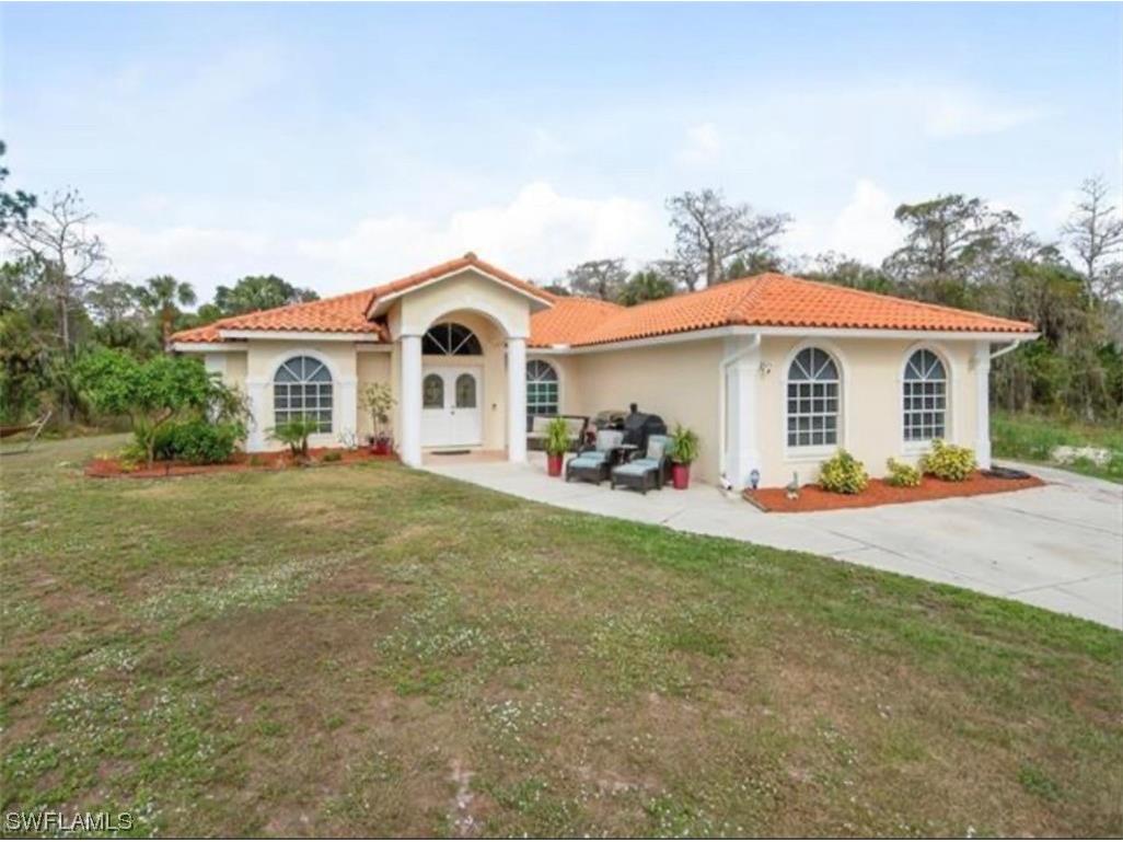 95 12th Avenue NE Naples FL 34120 223074558 image1