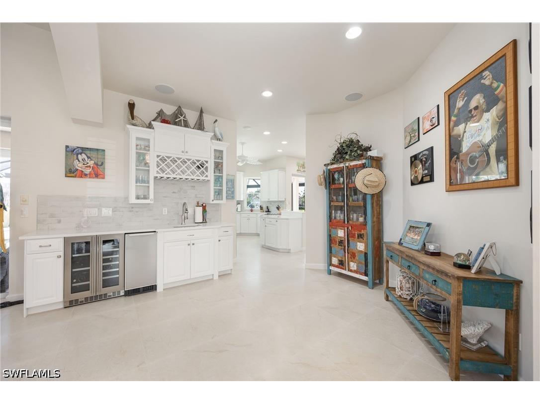 95 Anchor Court Marco Island FL 34145 226020654 image6