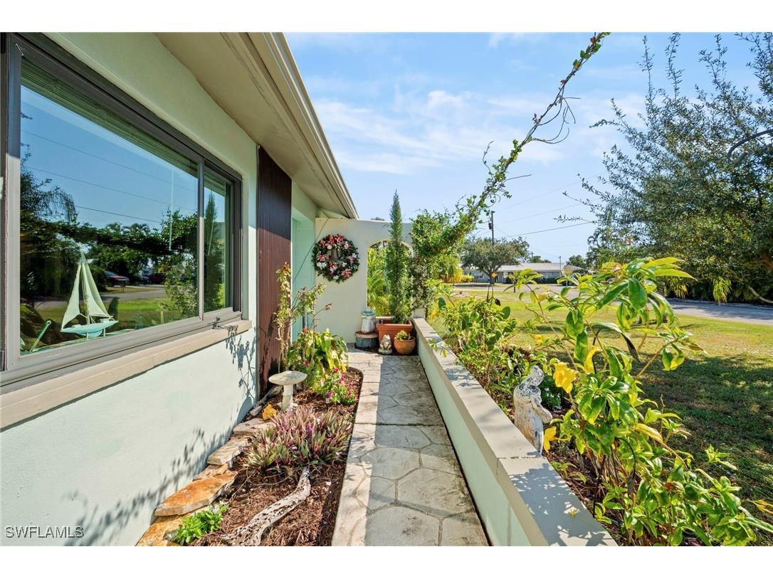 95 Cardinal Drive North Fort Myers FL 33917 225081565 image4