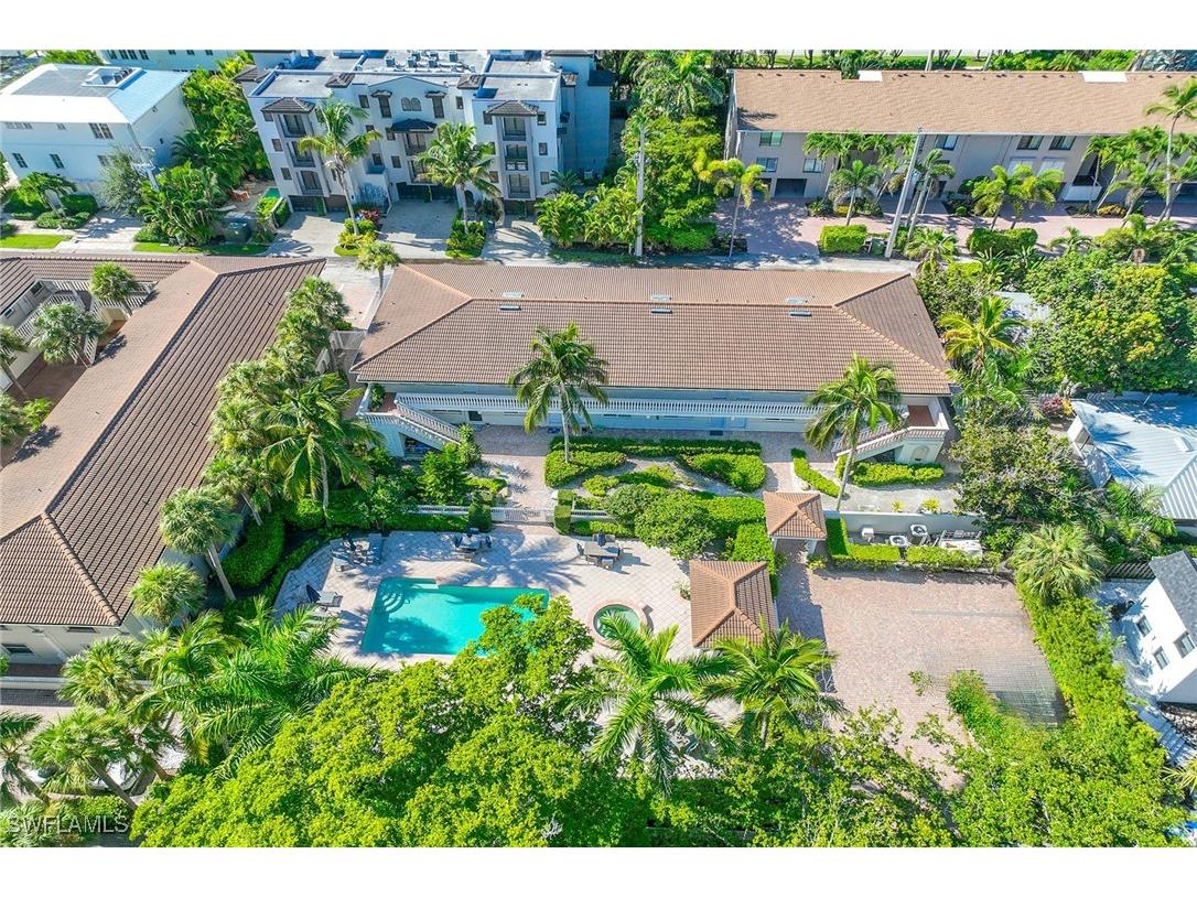 950 7th Avenue S #14 Naples FL 34102 225067910 image1