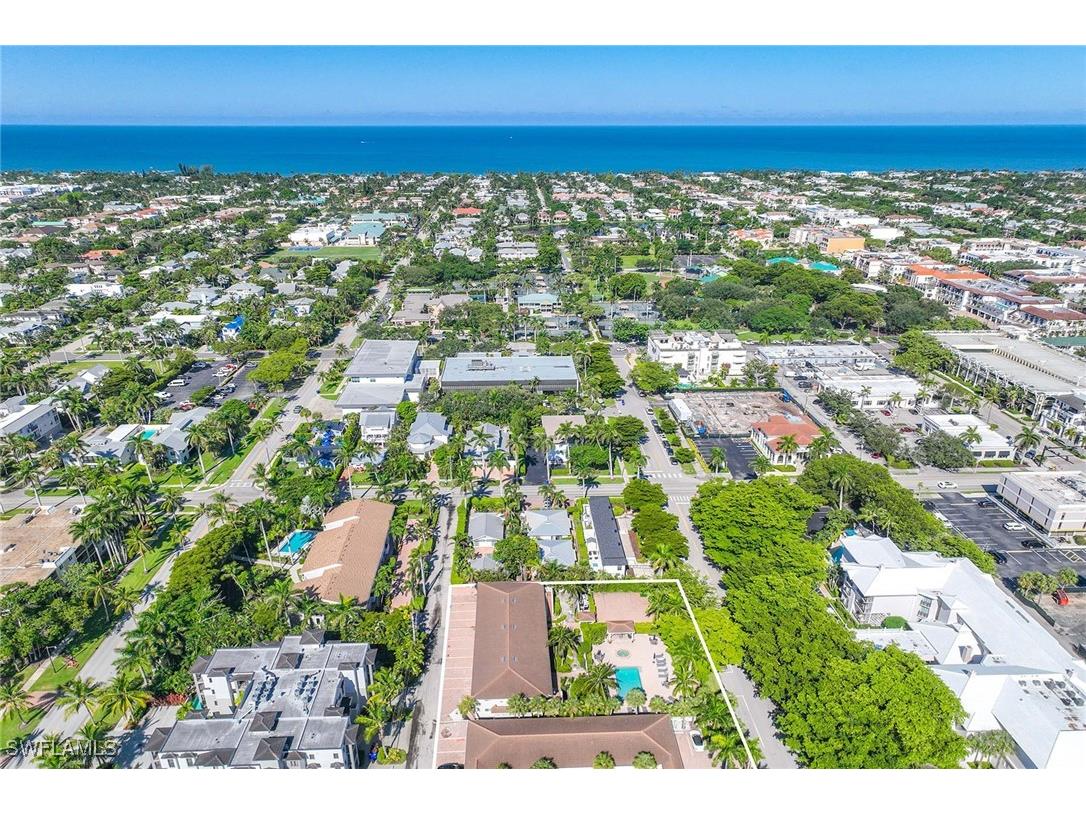 950 7th Avenue S #14 Naples FL 34102 225067910 image27