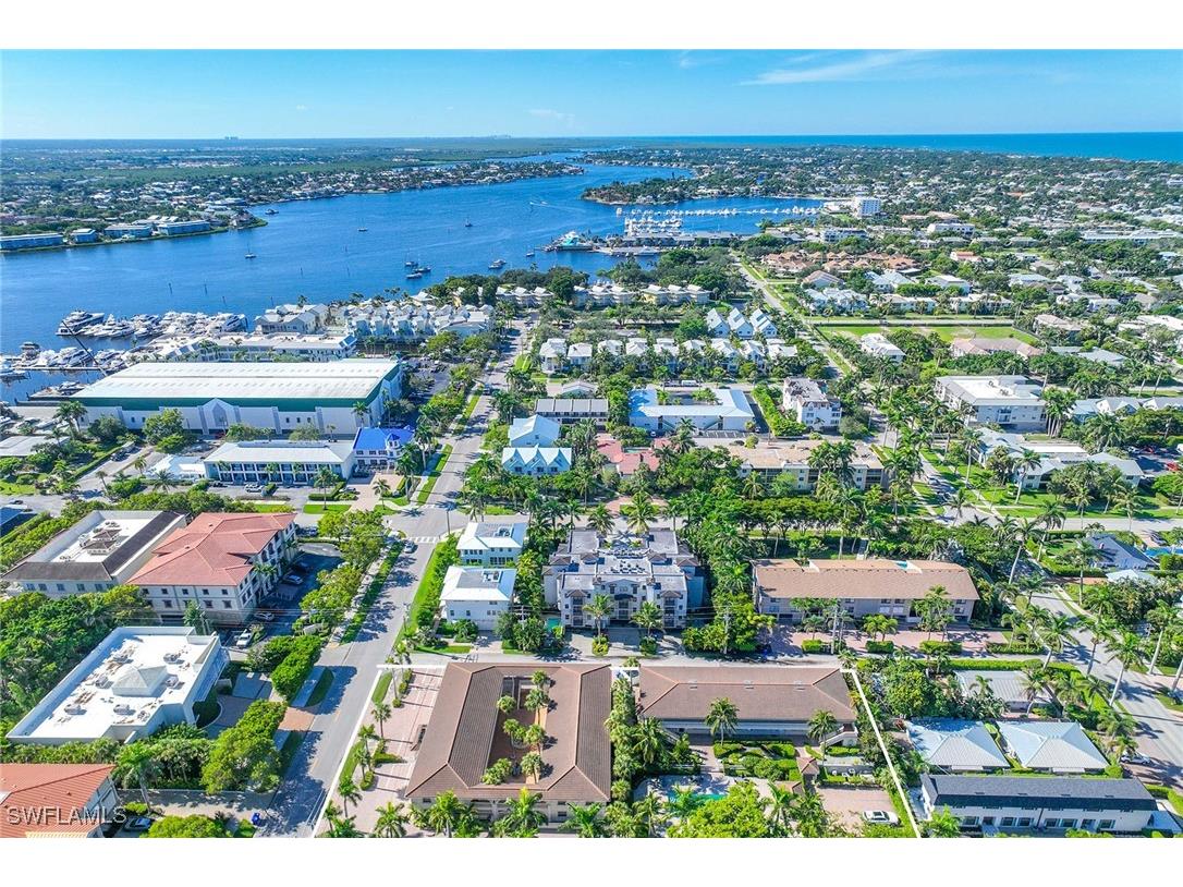 950 7th Avenue S #14 Naples FL 34102 225067910 image29