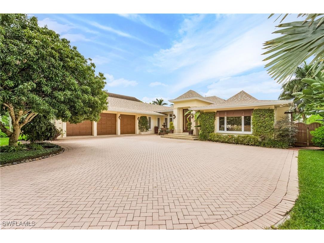 950 Galleon Drive Naples FL 34102 225082399 image2