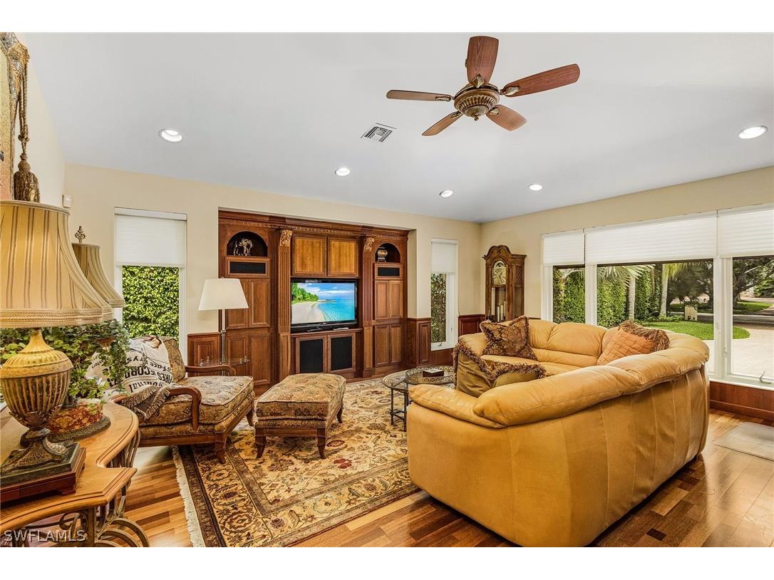 950 Galleon Drive Naples FL 34102 226008476 image7