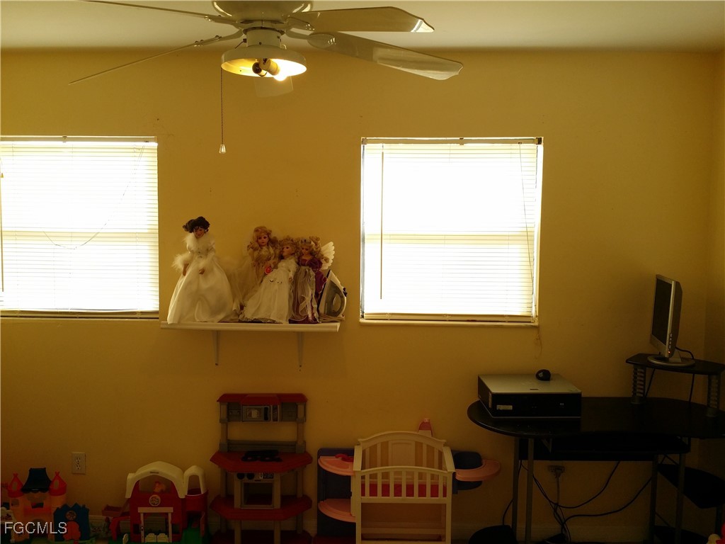 950 Lakeview Drive North Fort Myers FL 33903 2026000306 image10