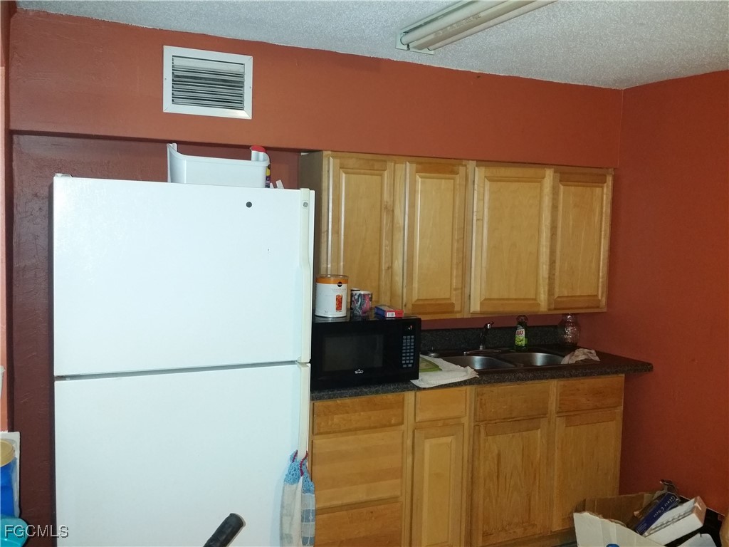 950 Lakeview Drive North Fort Myers FL 33903 2026000306 image14